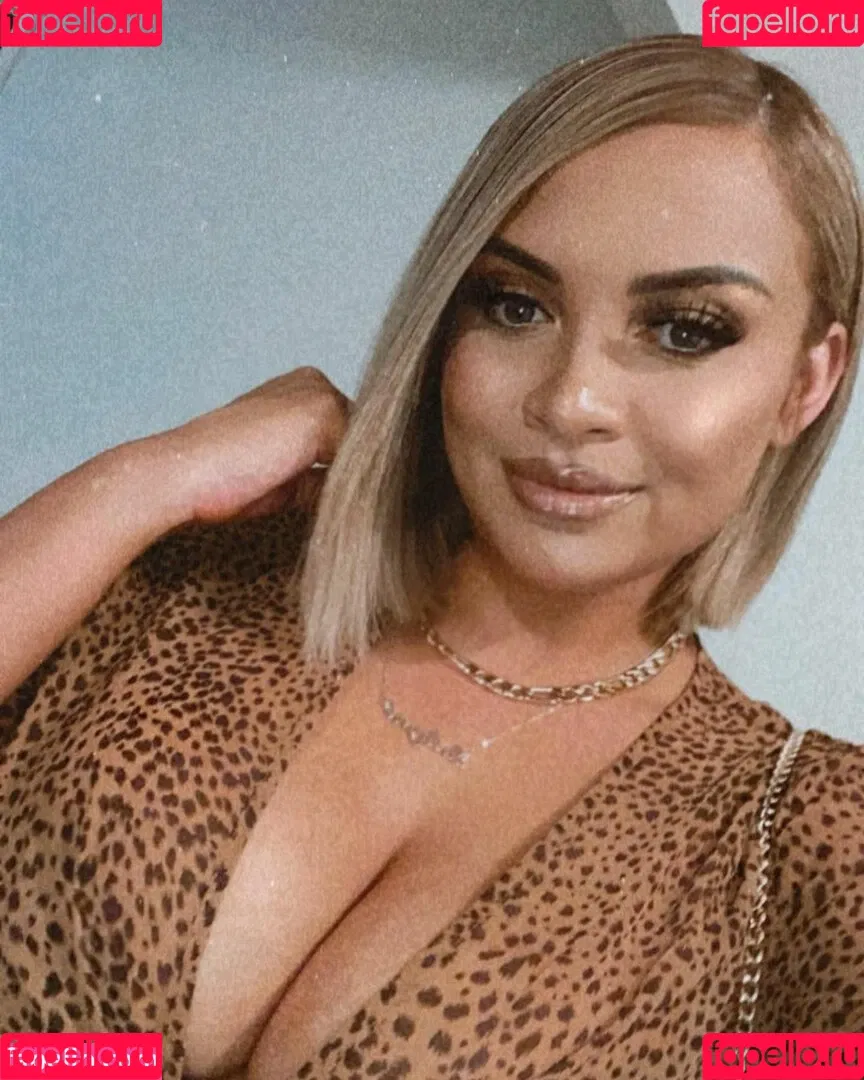 Karina Atavenitia Onlyfans Photo Gallery 