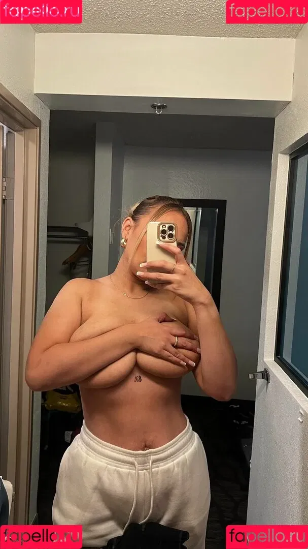 Karina Atavenitia Onlyfans Photo Gallery 