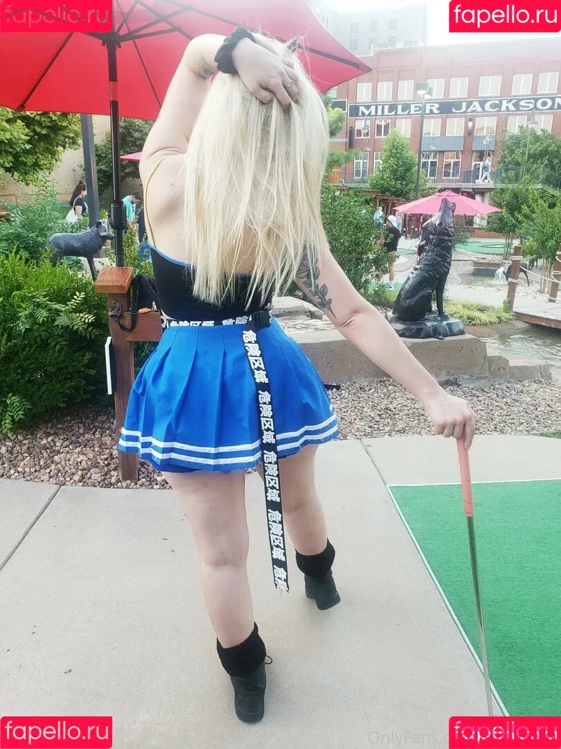 Moon_IRL Onlyfans Photo Gallery 