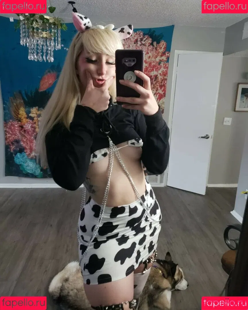 Moon_IRL Onlyfans Photo Gallery 