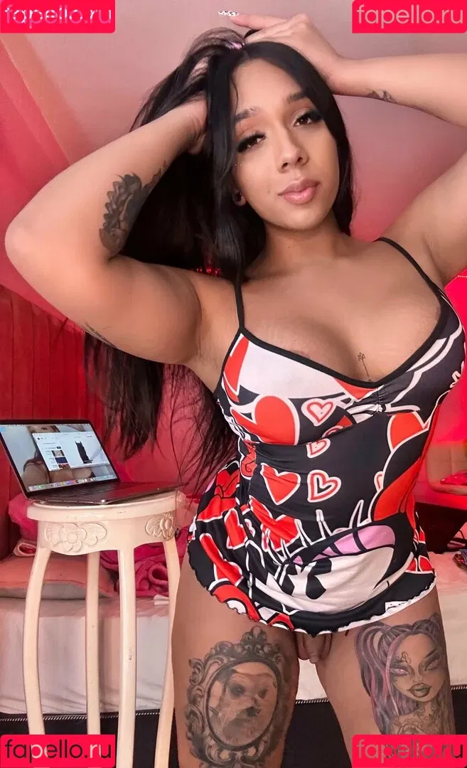 girl_hotbicth Onlyfans Photo Gallery 