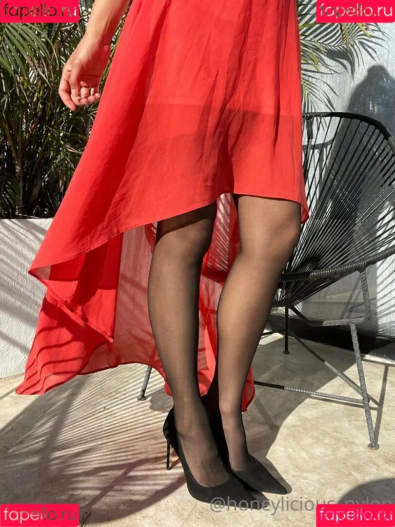 simone_honeylicious Onlyfans Photo Gallery 