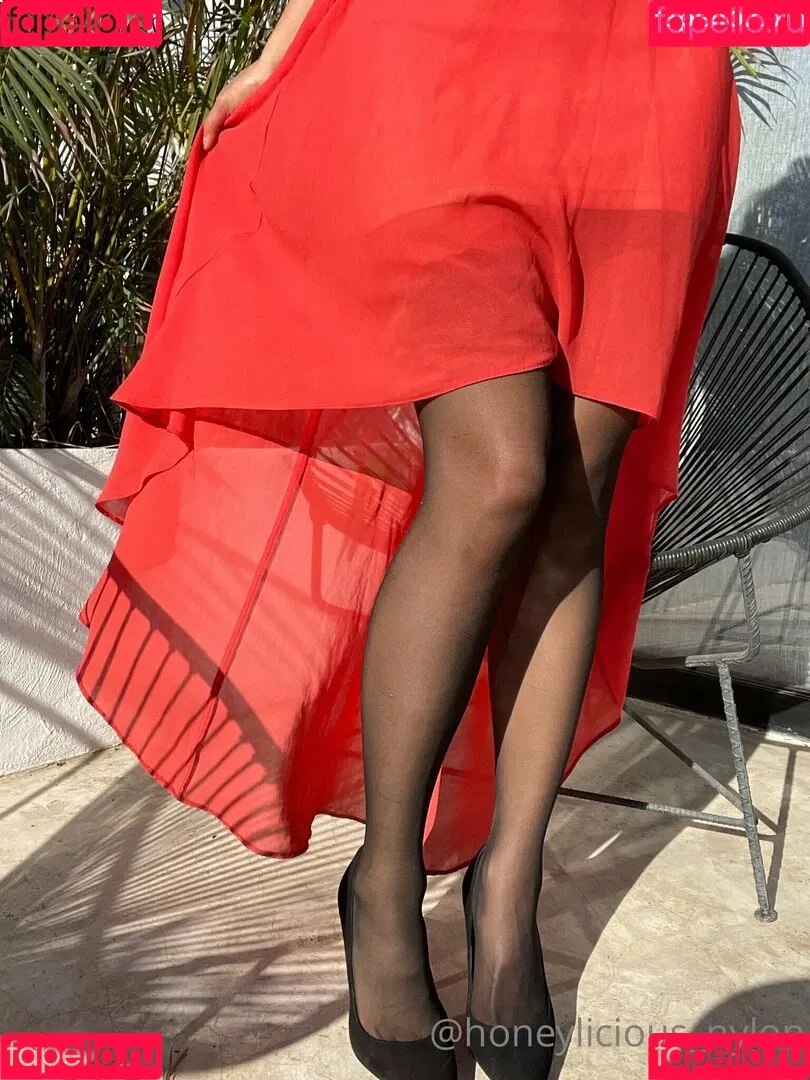 simone_honeylicious Onlyfans Photo Gallery 