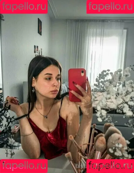 emilage Onlyfans Photo Gallery 