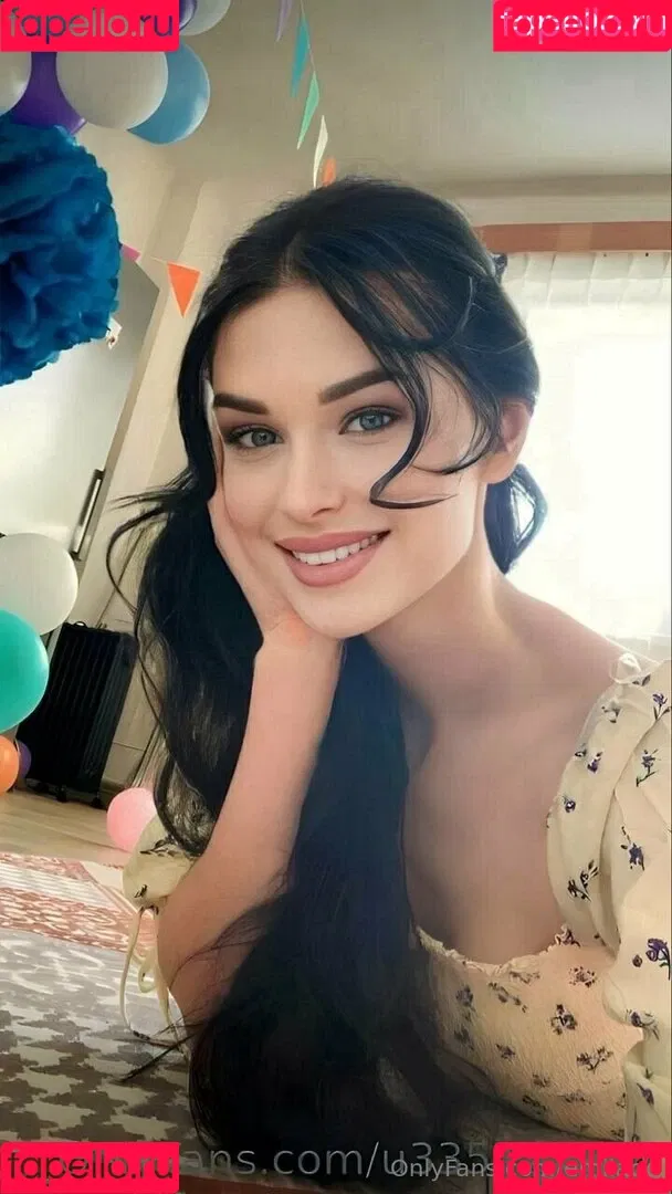 emilage Onlyfans Photo Gallery 