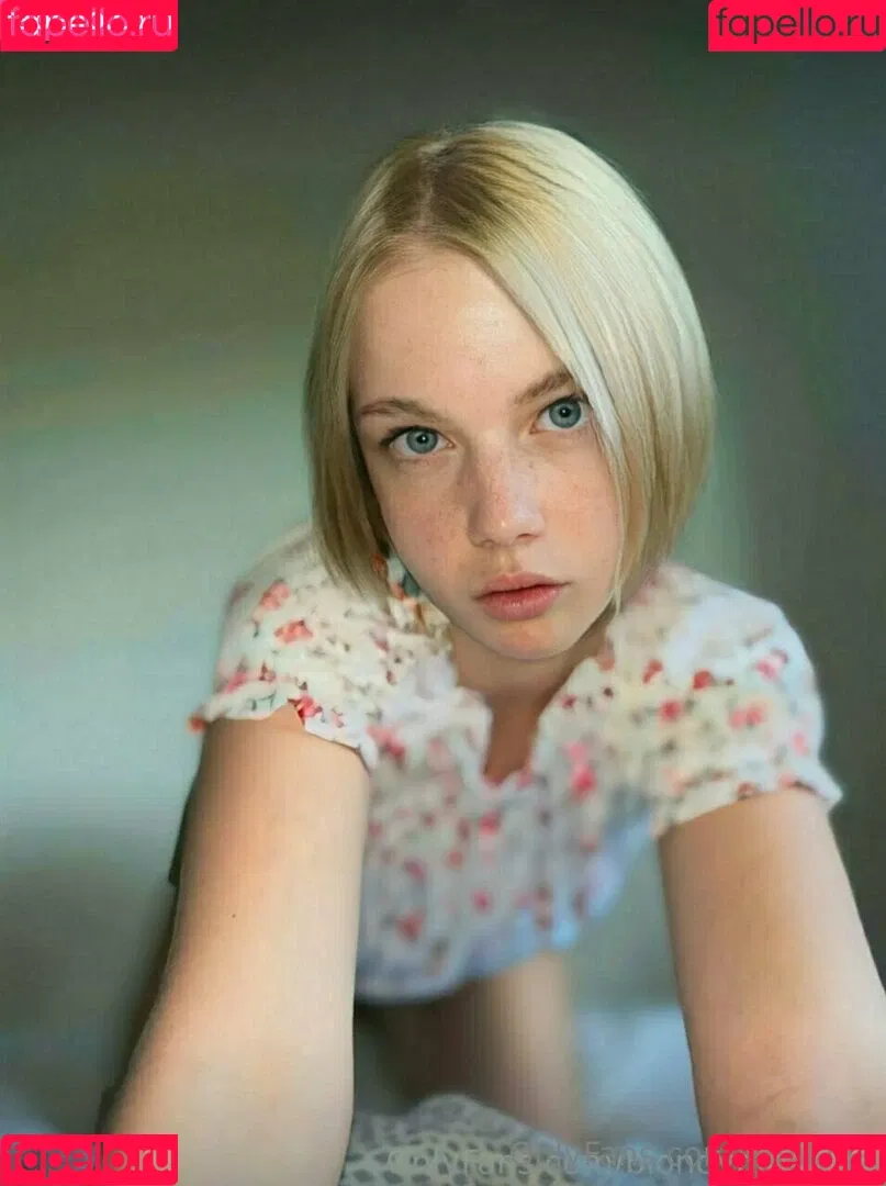 emilage Onlyfans Photo Gallery 