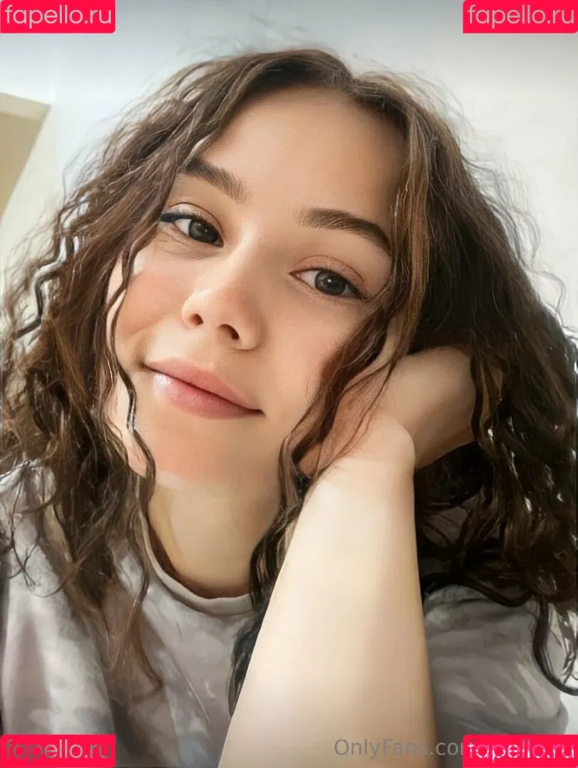 emilage Onlyfans Photo Gallery 