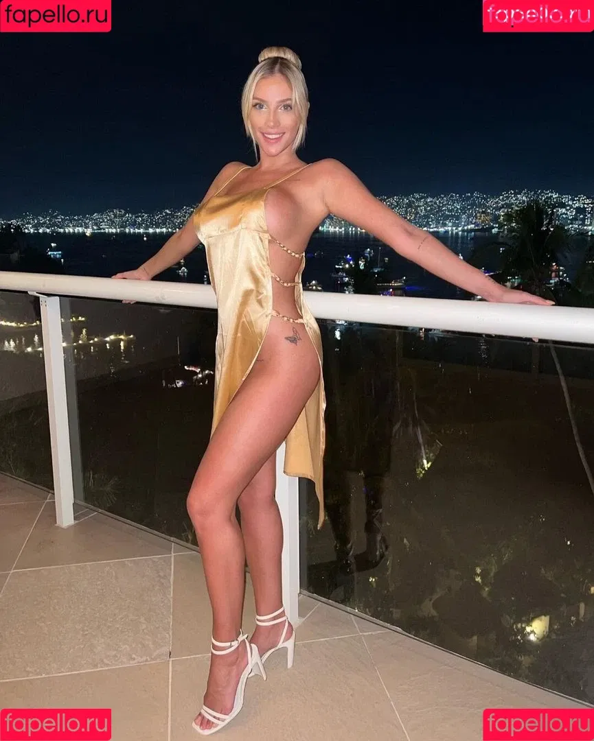 Antonella Mantovano Onlyfans Photo Gallery 
