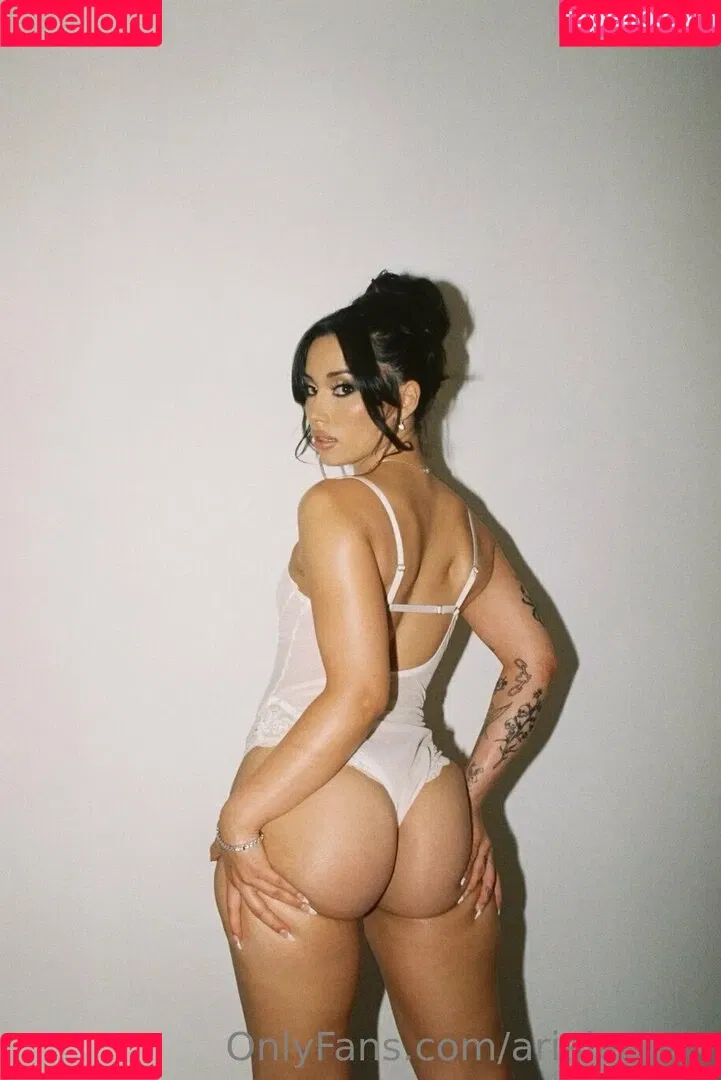 Aria Lee Onlyfans Photo Gallery 