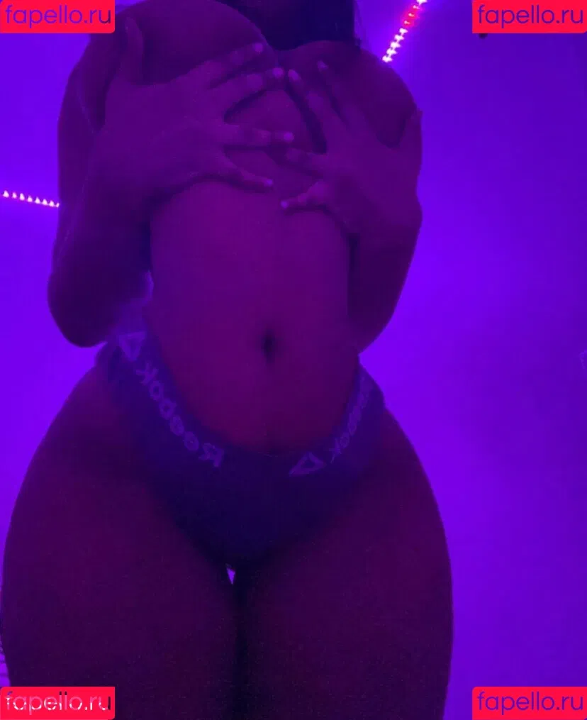 izzysyl Onlyfans Photo Gallery 