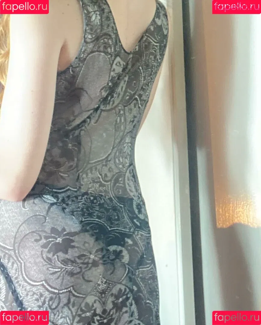 Tora Love Onlyfans Photo Gallery 