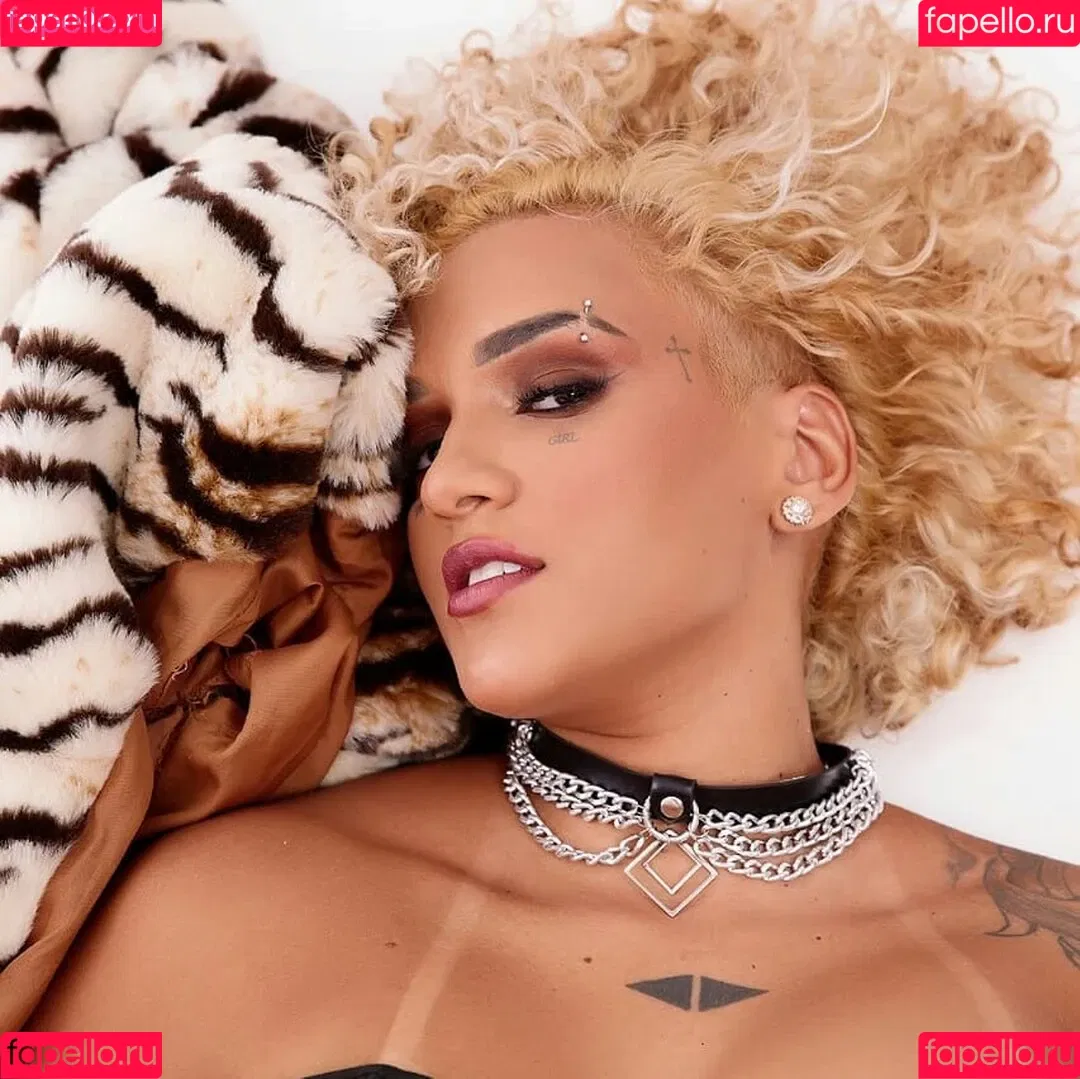 Nabrisa Onlyfans Photo Gallery 