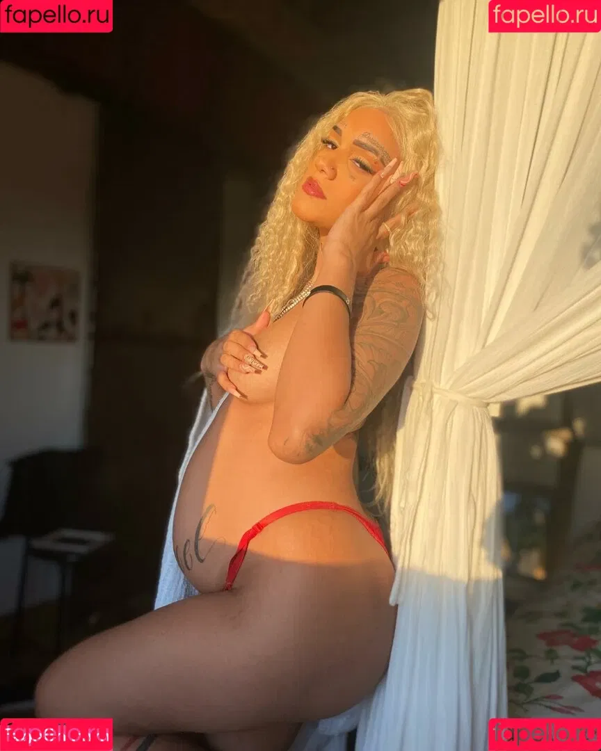 Nabrisa Onlyfans Photo Gallery 