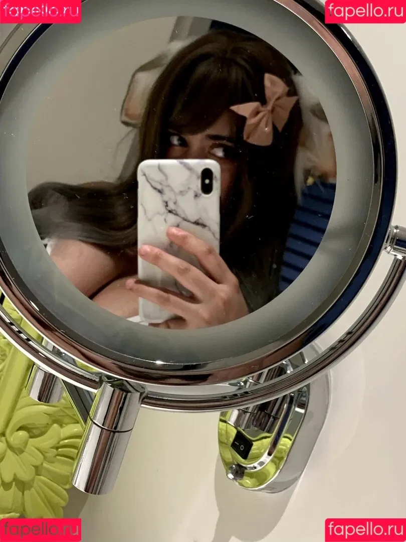 Moyumii Onlyfans Photo Gallery 