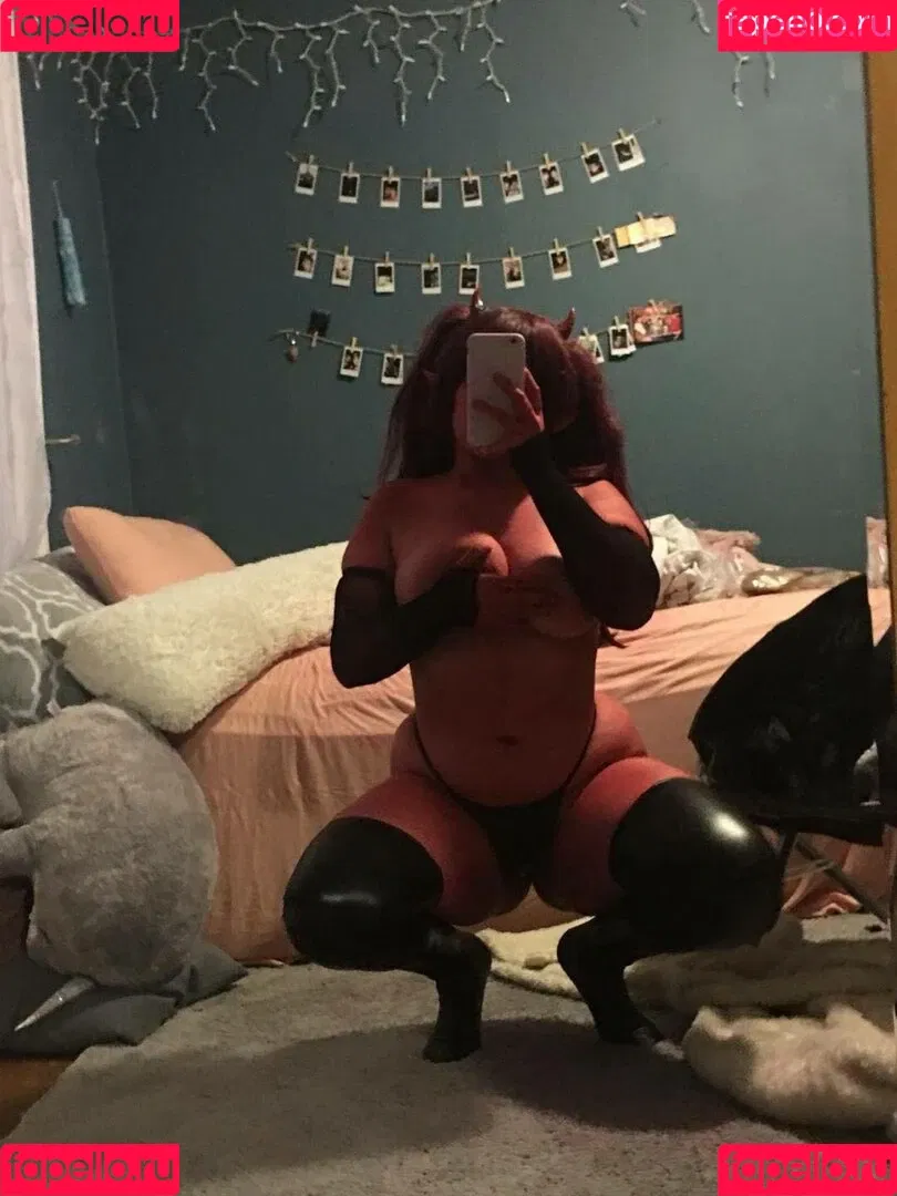 Moyumii Onlyfans Photo Gallery 