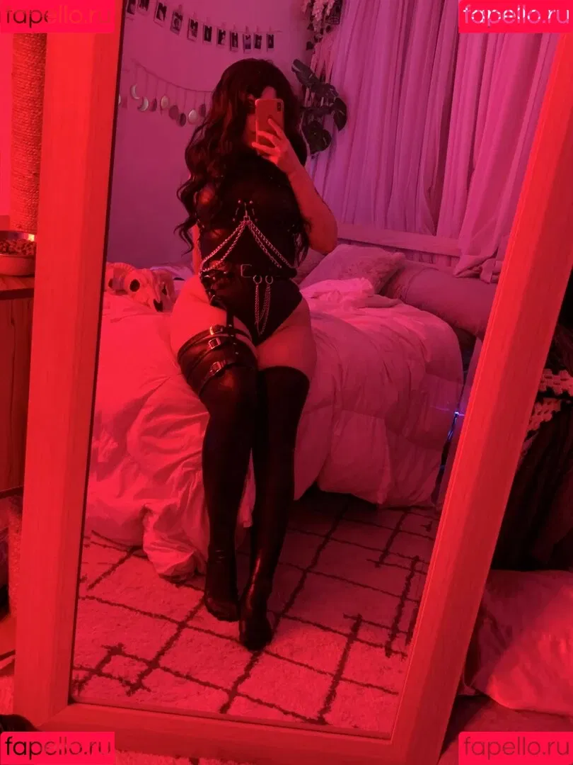 Moyumii Onlyfans Photo Gallery 