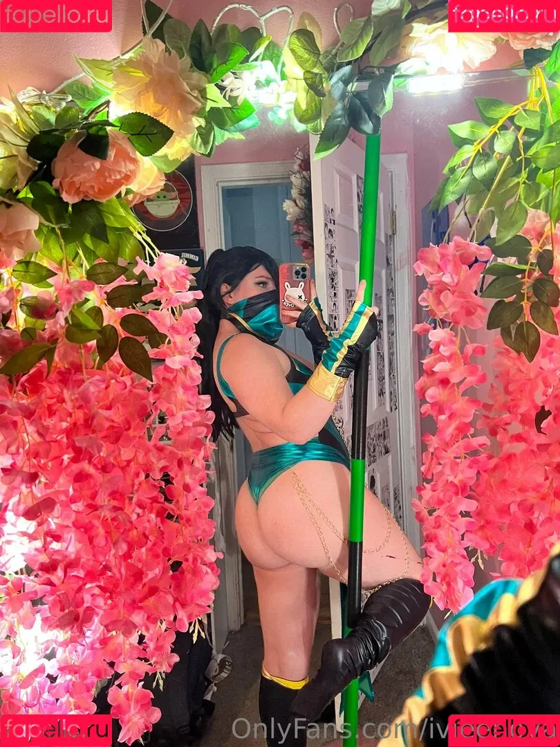 Ivieenova Onlyfans Photo Gallery 