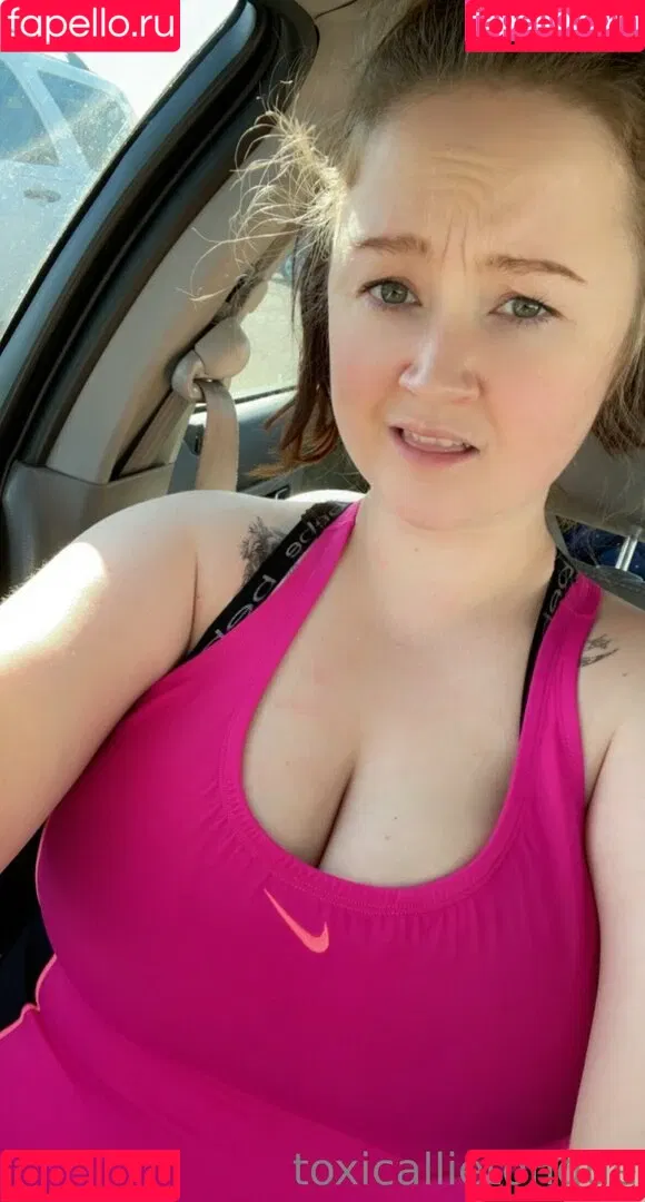 toxicallietongue Onlyfans Photo Gallery 