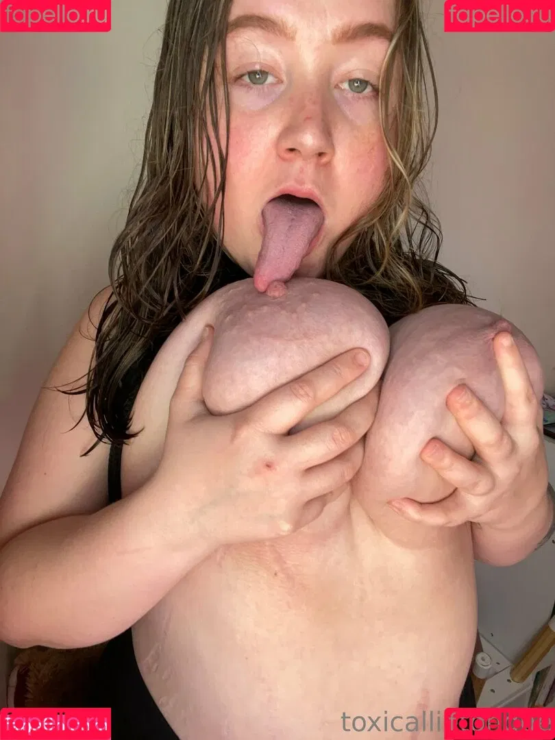 toxicallietongue Onlyfans Photo Gallery 