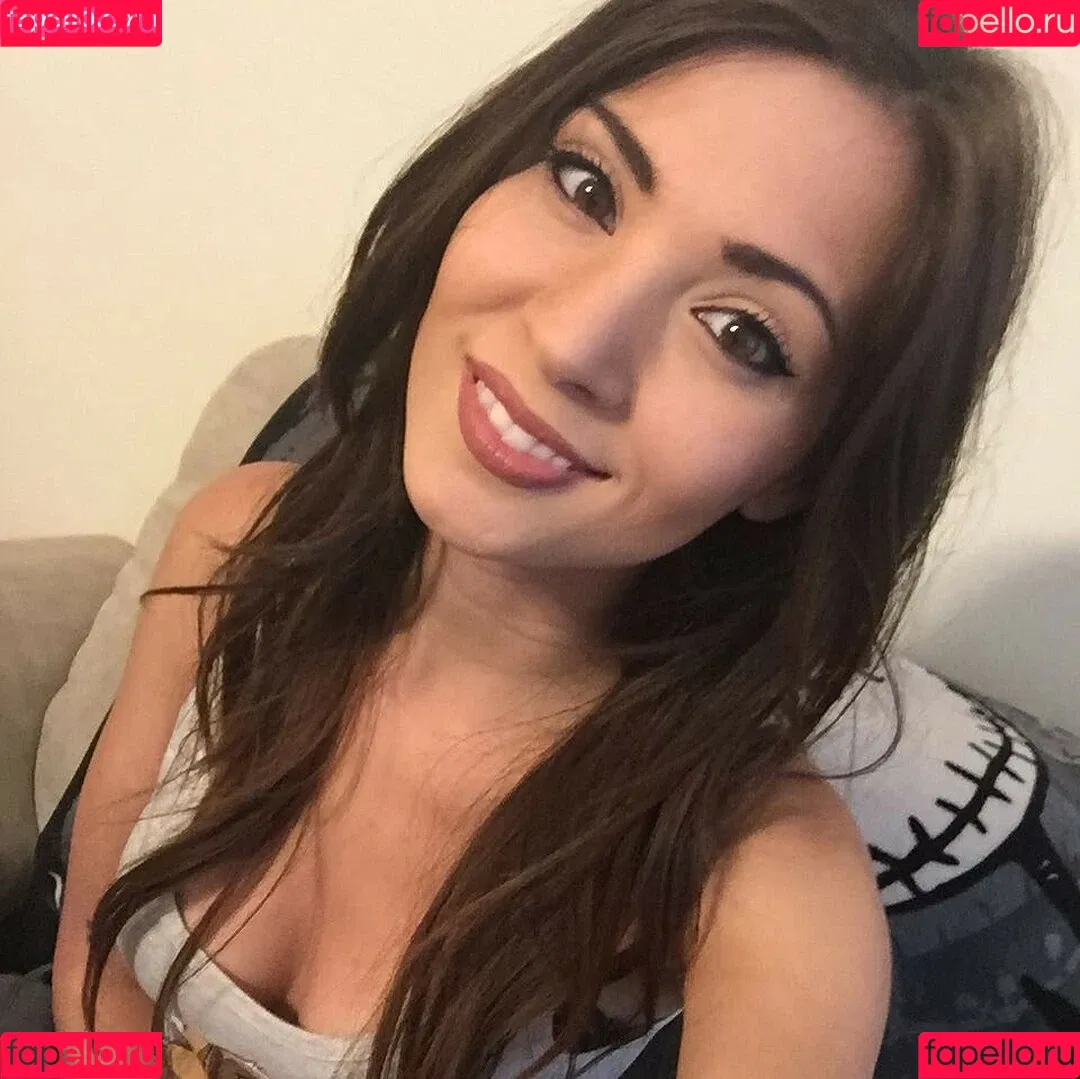 MelonieMac Onlyfans Photo Gallery 