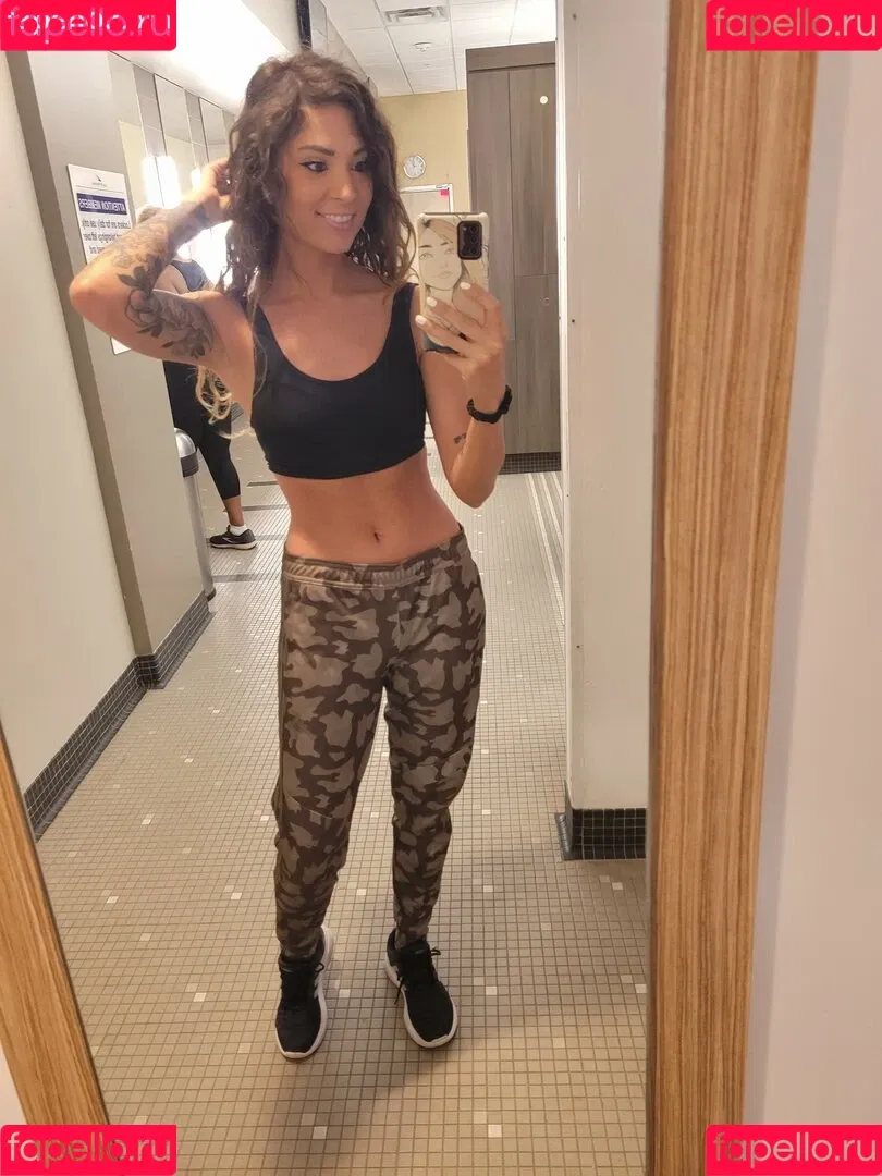 MelonieMac Onlyfans Photo Gallery 