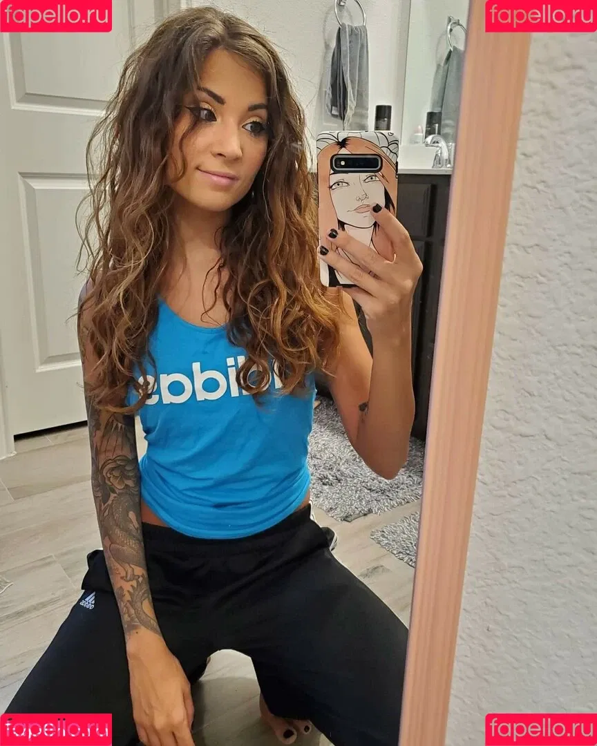 MelonieMac Onlyfans Photo Gallery 