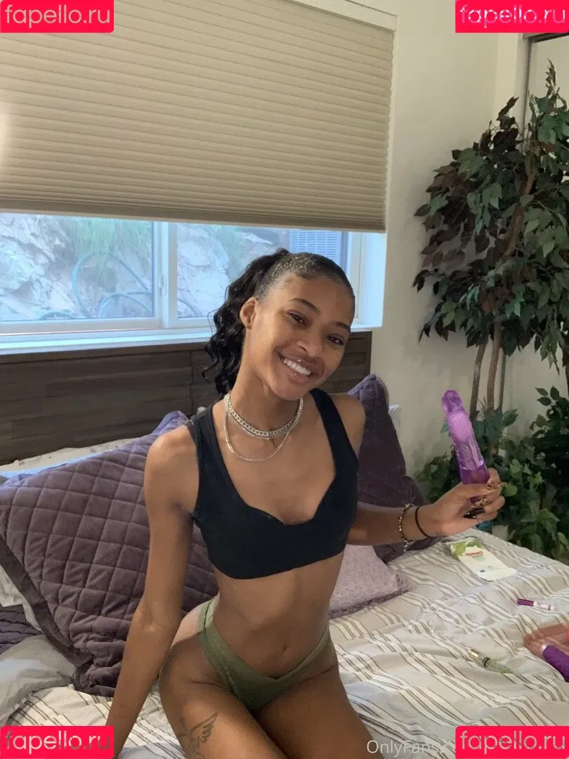 islabizaxxx Onlyfans Photo Gallery 