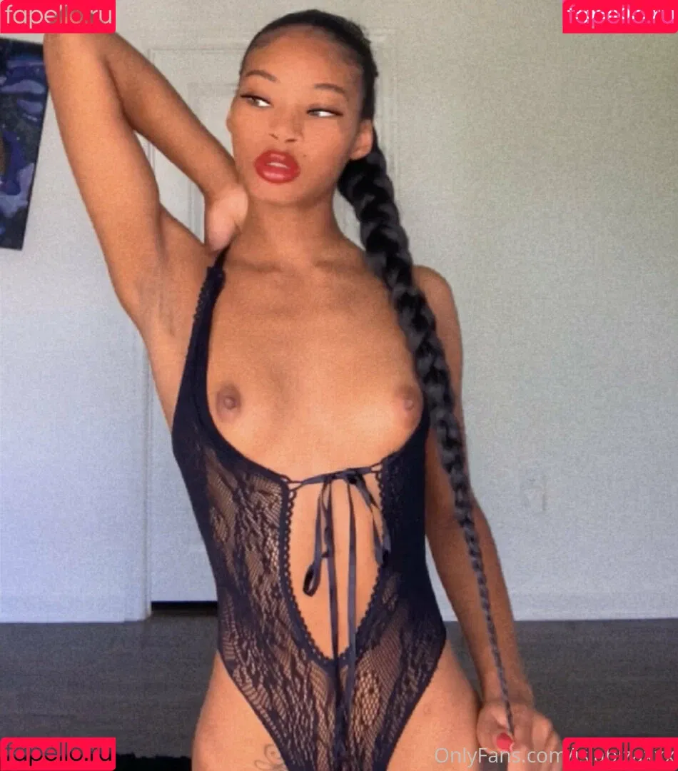 islabizaxxx Onlyfans Photo Gallery 