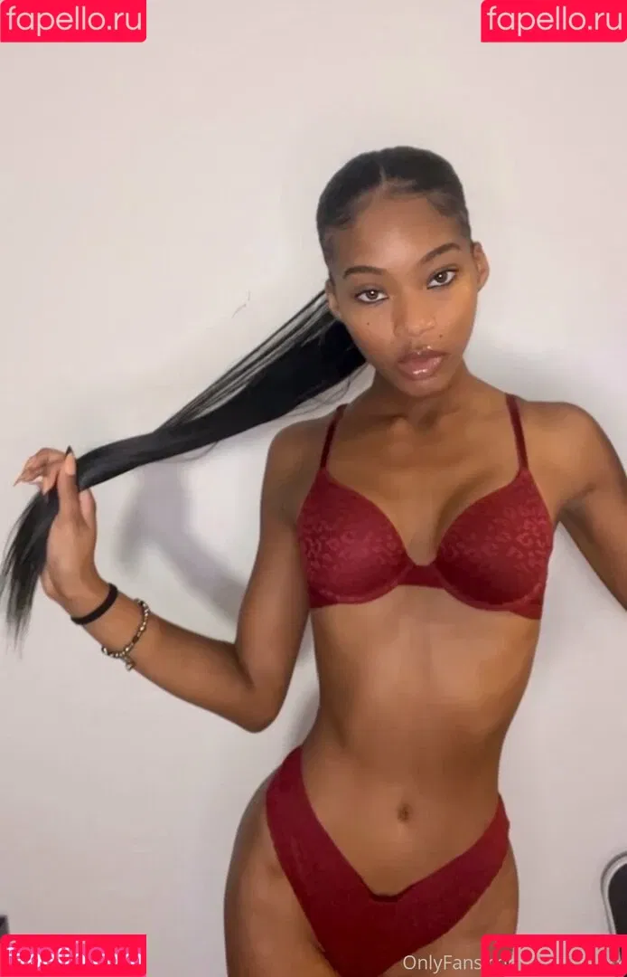 islabizaxxx Onlyfans Photo Gallery 