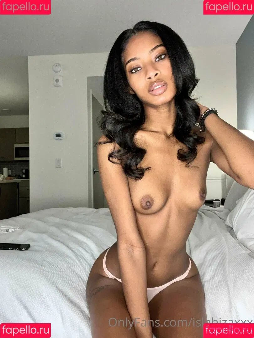 islabizaxxx Onlyfans Photo Gallery 