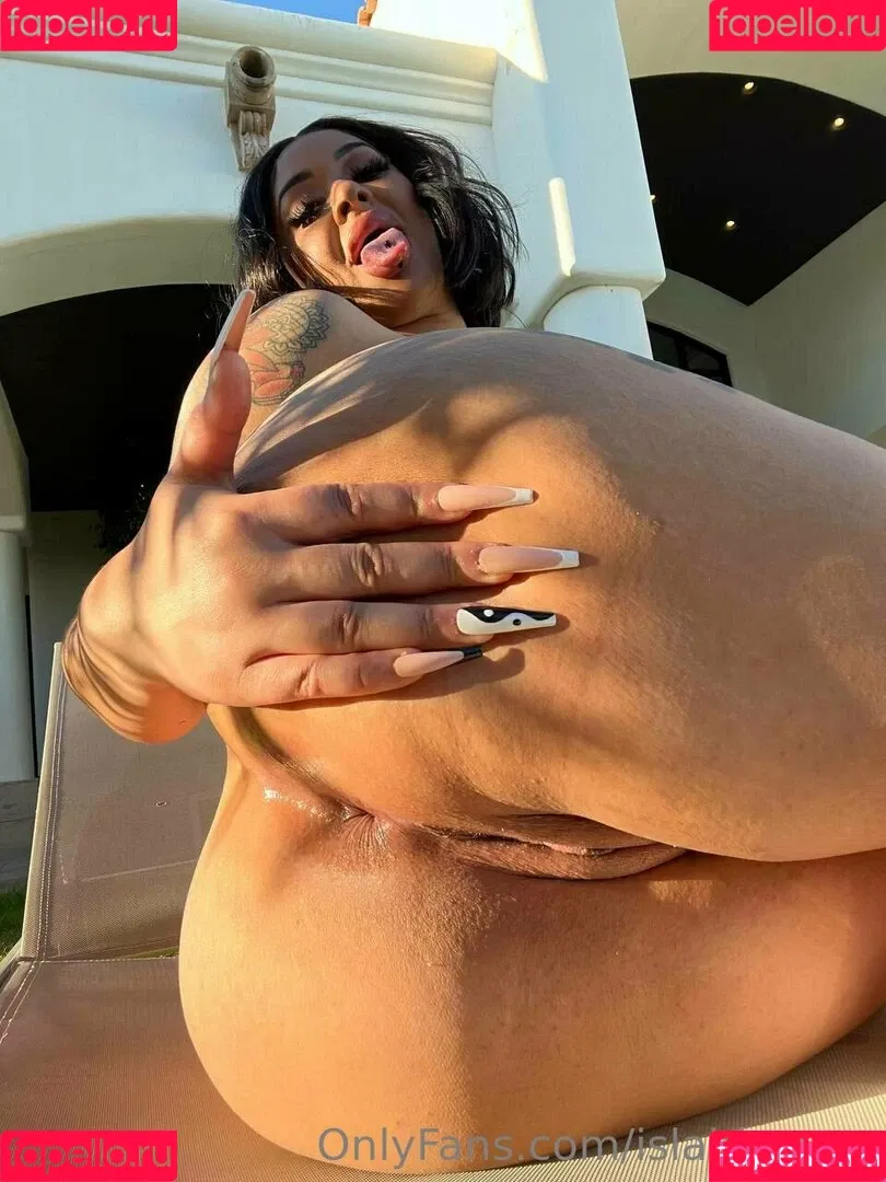 islabizaxxx Onlyfans Photo Gallery 