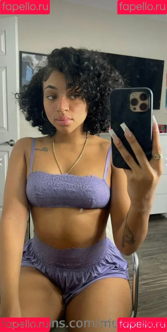 islabizaxxx Onlyfans Photo Gallery 