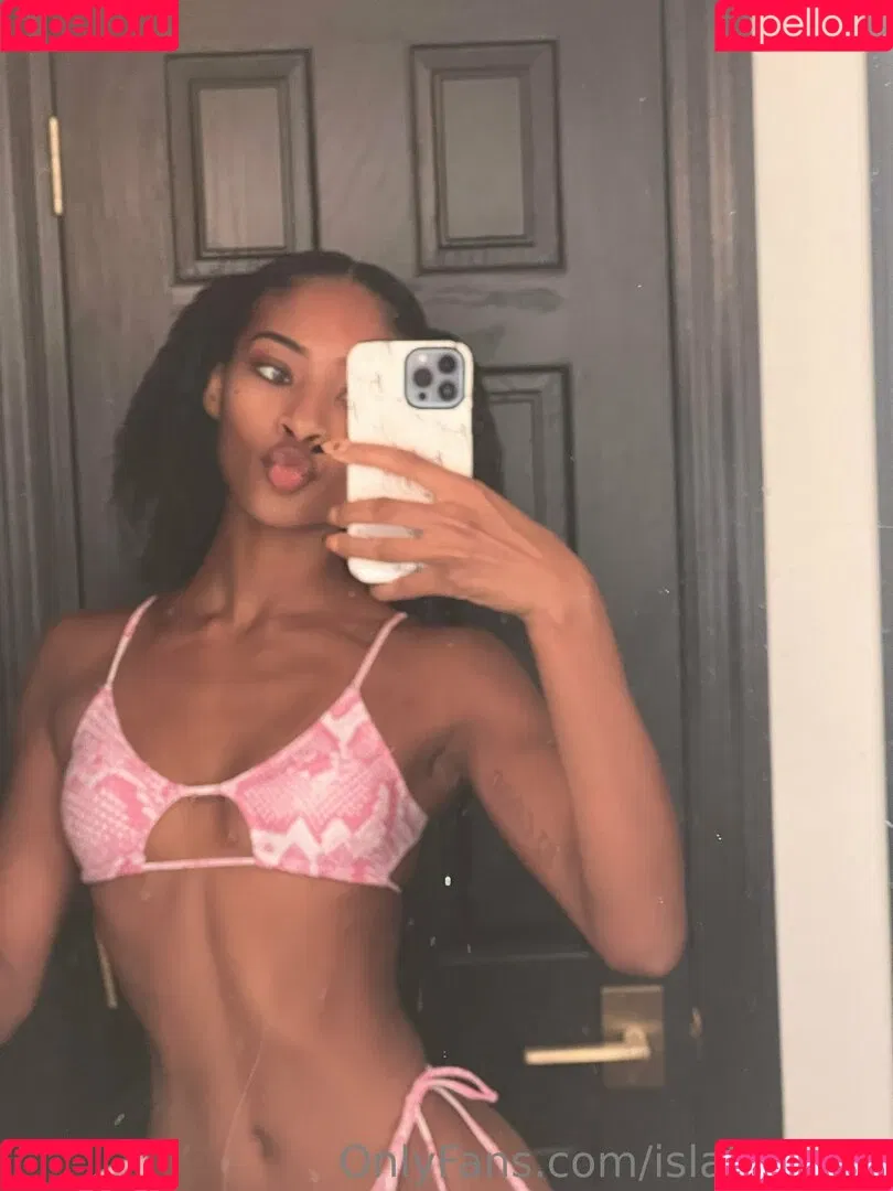 islabizaxxx Onlyfans Photo Gallery 