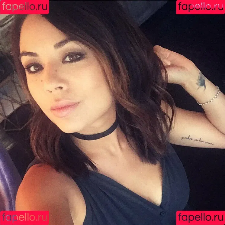 Janel Parrish Onlyfans Photo Gallery 