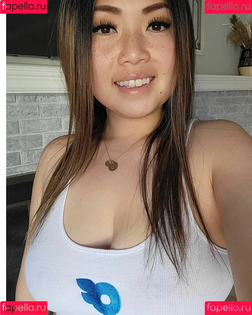 Miss Jee Yung Onlyfans Photo Gallery 