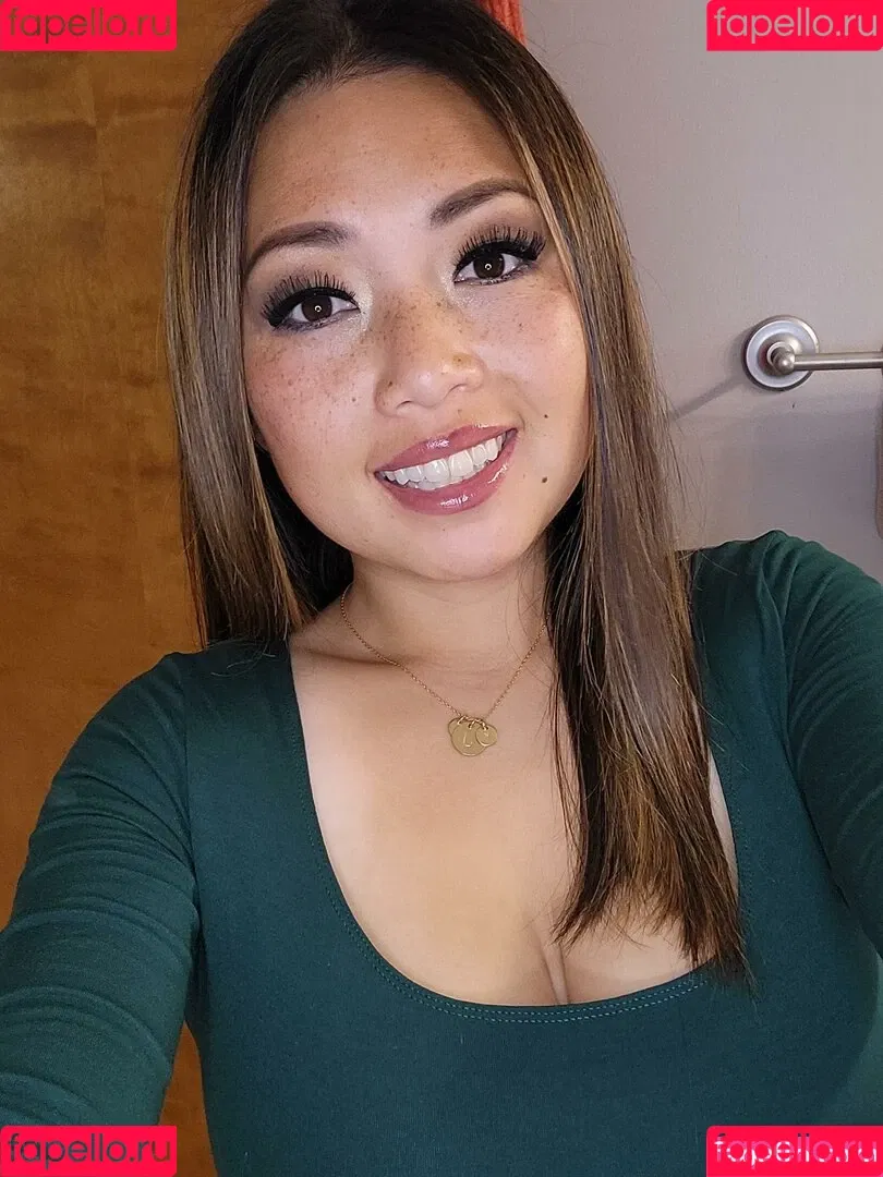 Miss Jee Yung Onlyfans Photo Gallery 