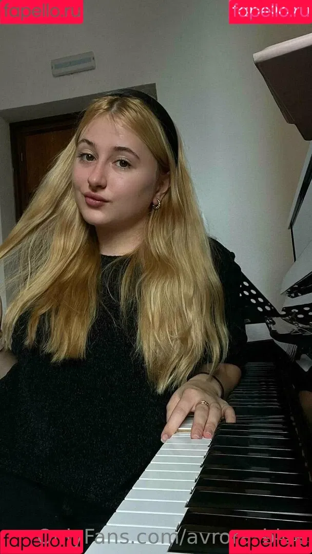 avrora_blue Onlyfans Photo Gallery 