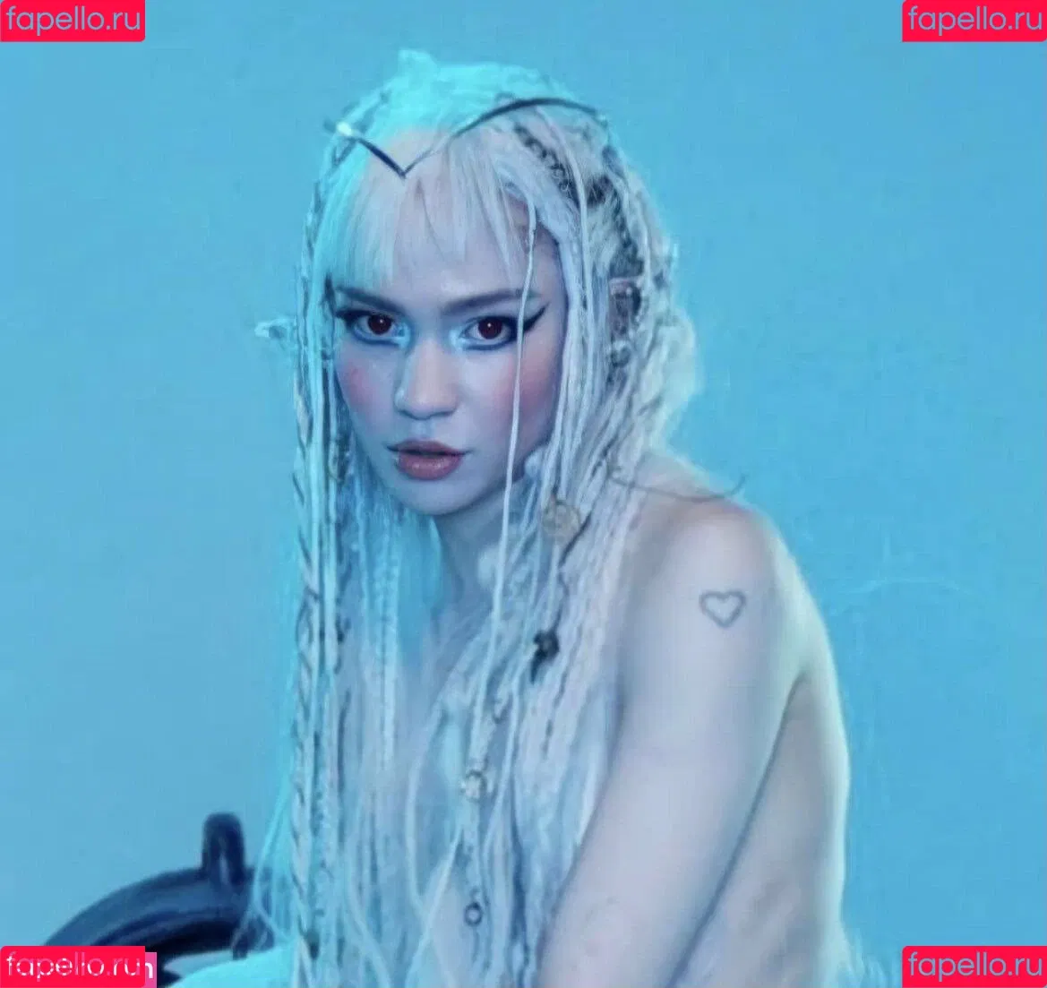 Grimes Onlyfans Photo Gallery 