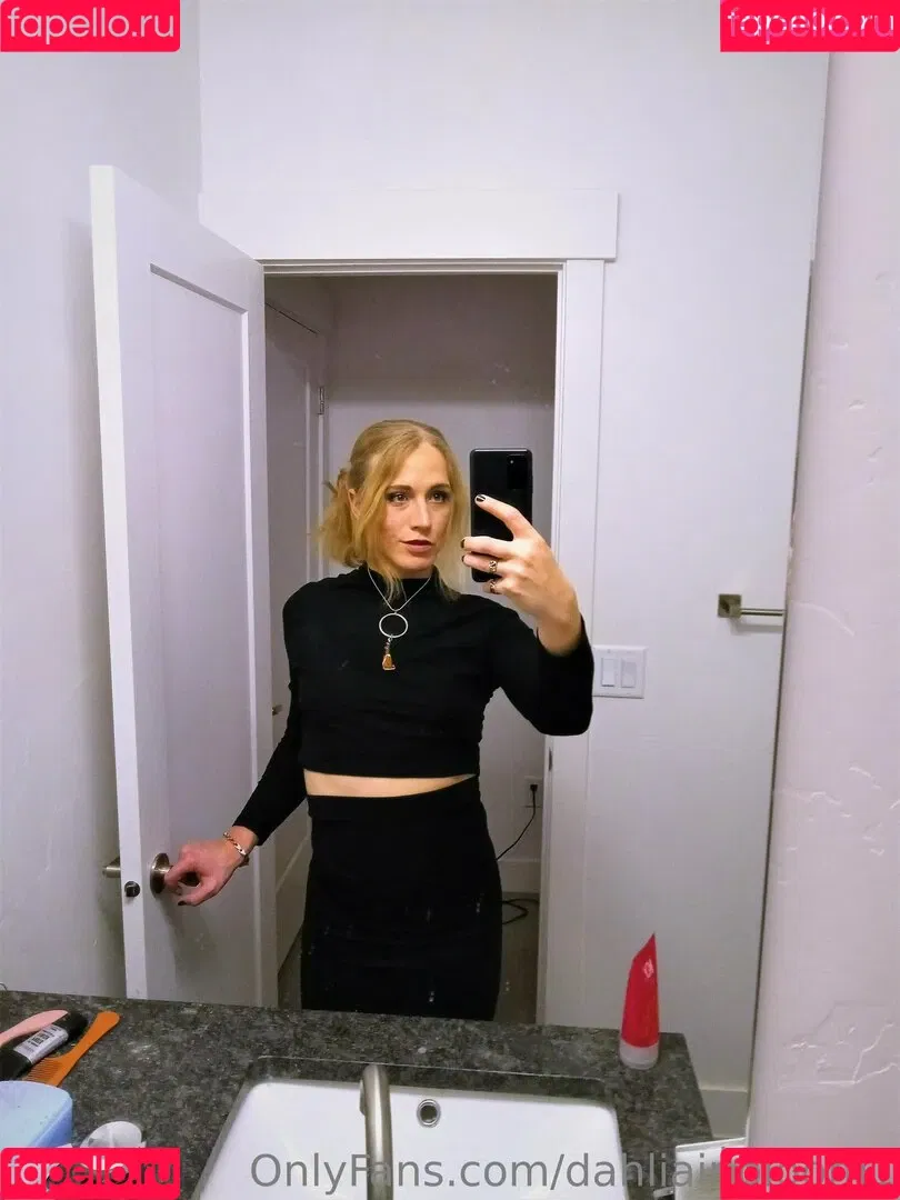 dahliainbloom1 Onlyfans Photo Gallery 