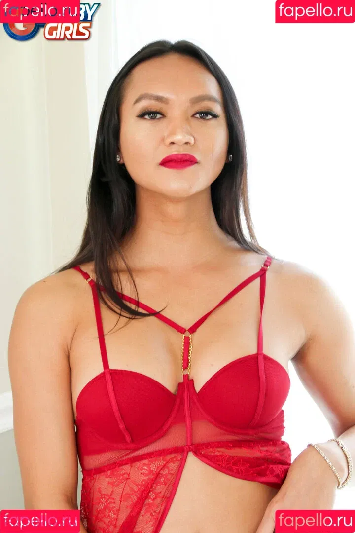 Andrea Zhay Onlyfans Photo Gallery 