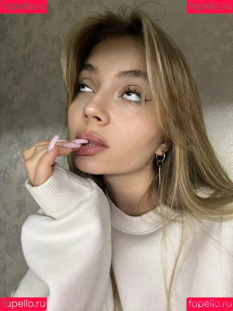 Alyona Bobrova Onlyfans Photo Gallery 