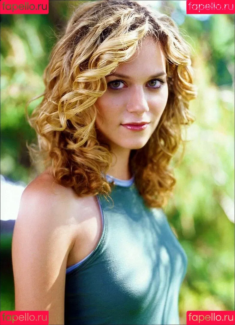 Hilarie Burton Onlyfans Photo Gallery 