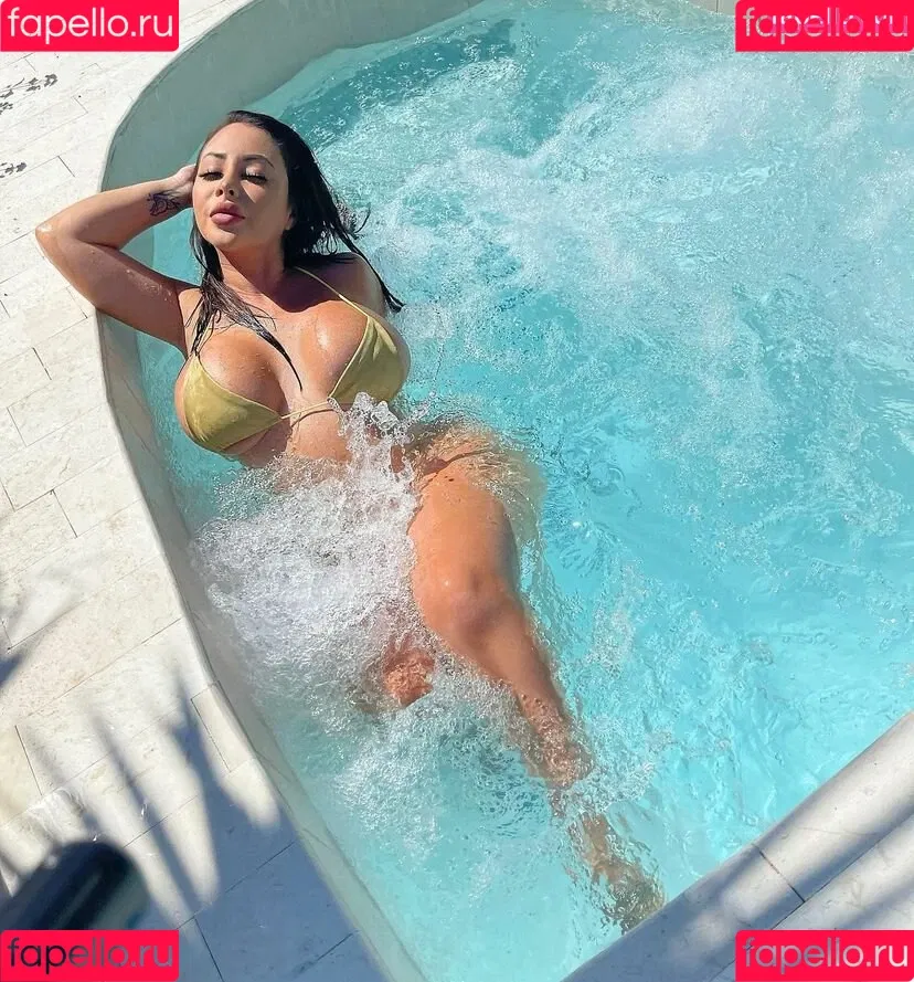 vickylicious Onlyfans Photo Gallery 