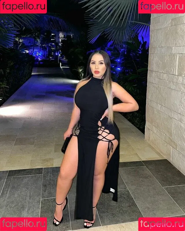 vickylicious Onlyfans Photo Gallery 