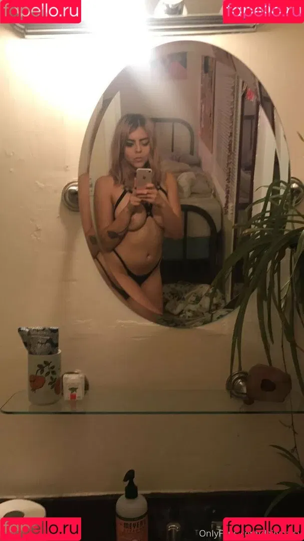 dailydaisy Onlyfans Photo Gallery 