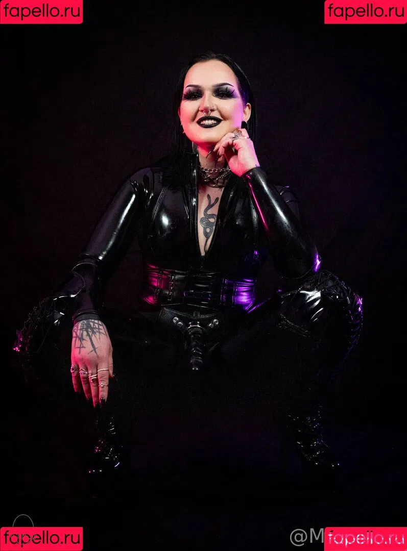 misseviliafree Onlyfans Photo Gallery 