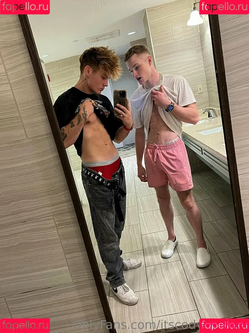 itscodyandrew Onlyfans Photo Gallery 