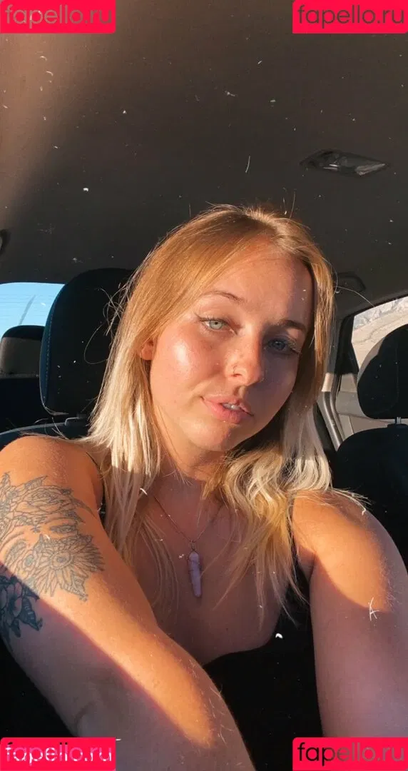 lavenderalien Onlyfans Photo Gallery 