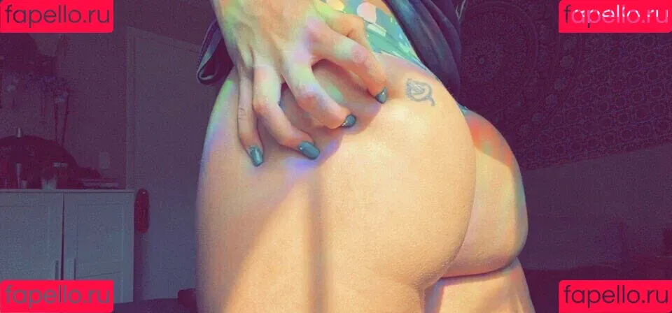lavenderalien Onlyfans Photo Gallery 