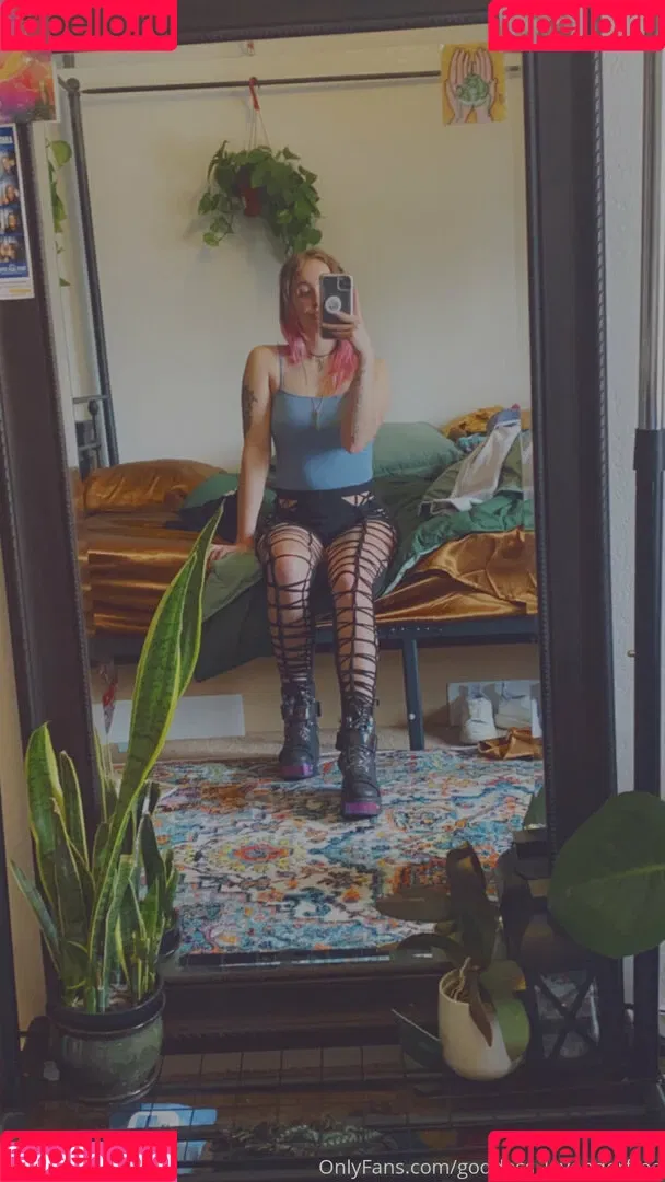 lavenderalien Onlyfans Photo Gallery 